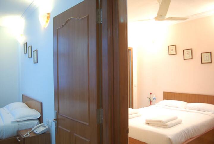 Hotel Kesar D'Villa